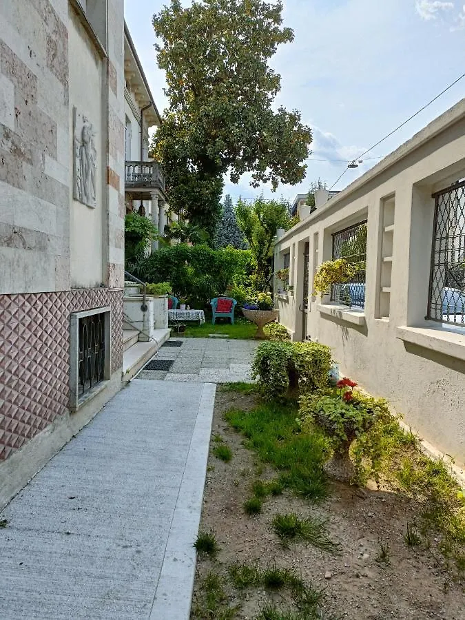 Chez Martha Bed & Breakfast Verona